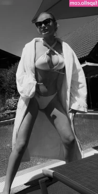 Julemariep - Custom videos! It’s a slow day! I’m available for $15 JOI or dick