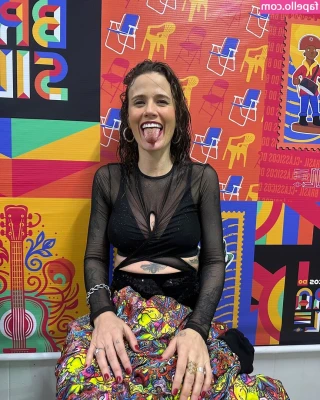 Ana Canas [ ana-canas ] - 🗓 WAGON WEDNESDAY 🗓  check my story cuz i’m bout to start