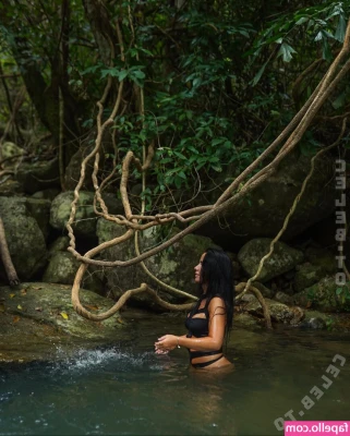 Meike Tosi [ meike-tosi ] - Happy hump day .. thinking back to those hot summer days