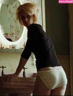 Heike Makatsch [ heike-makatsch ] - My burning desire is for you baby ❤️🔥❤️🔥❤️🔥