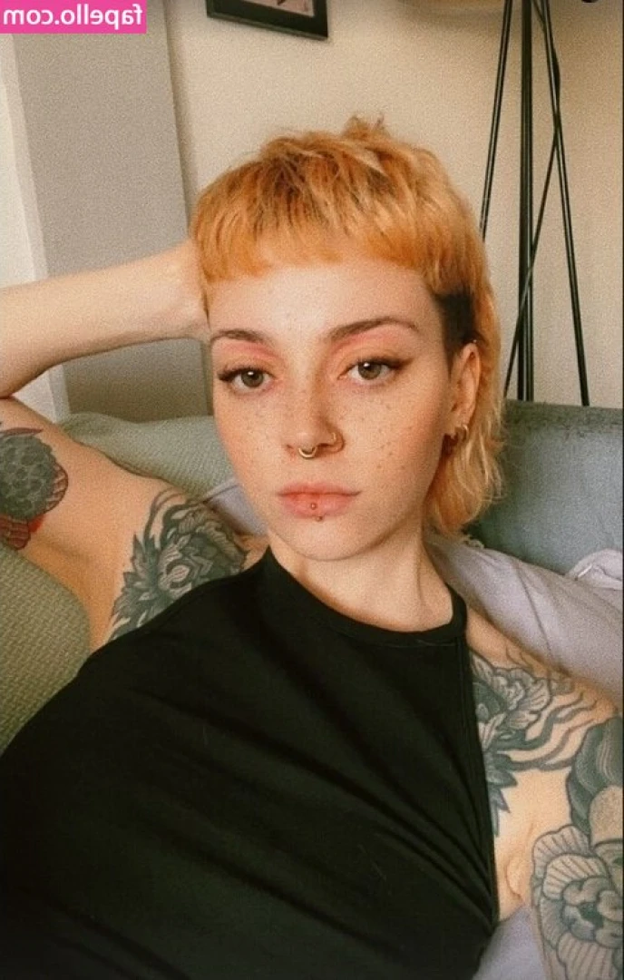 Julia Crds [ julia-crds ] - Heya! just dropping by to let you know a little PPV is in your