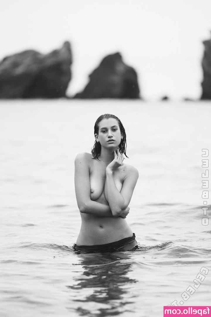 siham.bsl [ siham-bsl ] - Some bouncy titties for your Tuesday 💗💓💖