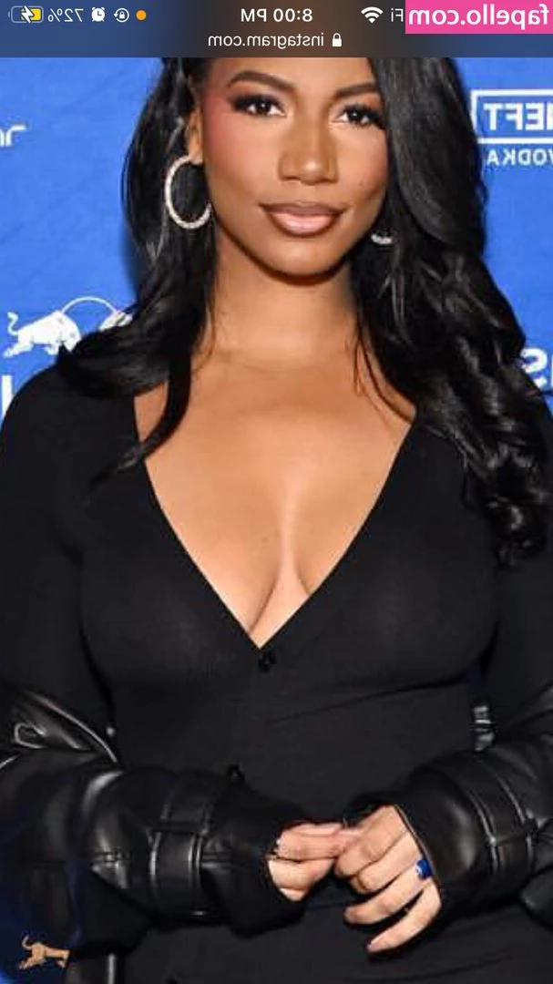 Taylor Rooks [ taylor-rooks ] - Si nos bañamos