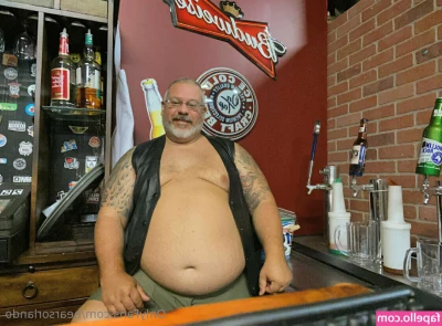 bearsorlando - 🙈🙊 Don't mind me, just daydreaming about throwing my long legs