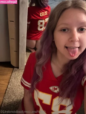 badblonde420 - Can only use my big toy when I m super wet  but god I love it