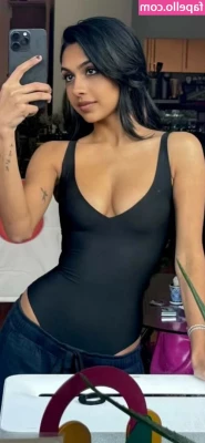 kelliexny - FRE FRE FRE    zenaidafierylady    𝗖𝘂𝘀𝘁𝗼𝗺