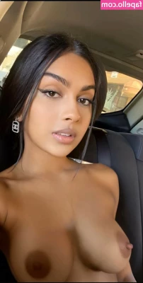 kelliexny - How very Apeelwing  weird visuals this init genuinely made me laugh