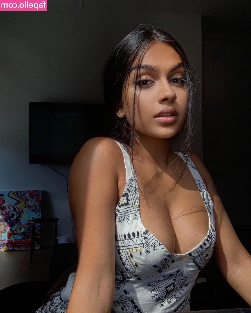 kelliexny - I am Very hot