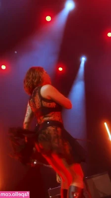 Pitty - i seriously hate this outfit lmao, what do you guys think? 👀😅