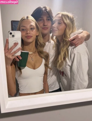 Sophia Horvath [ sophia-horvath ] - 😈😈 I just want to make you very horny 🌹🔥