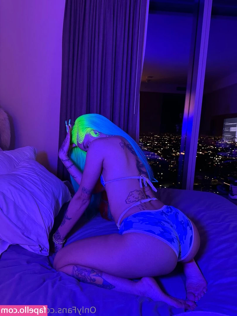 ayleksx - Brooke Stinky Fingers! @abigailpeach