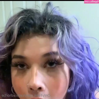 pussychurch - Am I looking like a late night snack? 😊