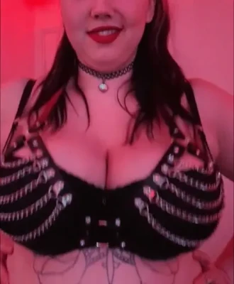 Charlott3Rose - I wanna bounce this big fat ass on you papi