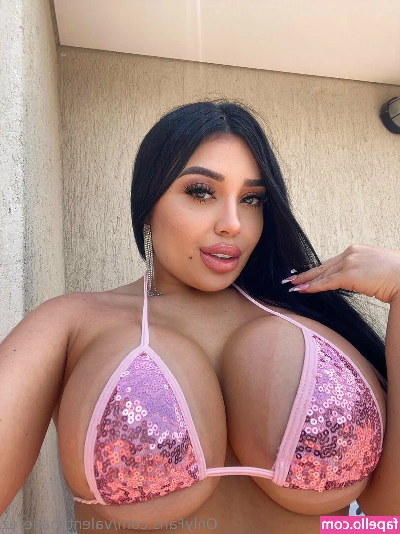 valentiinaperez - If I could have one superpower, it would be to soak in sunlight and