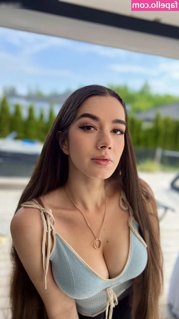 MissMikkaa - Te gustaría hacer travesuras conmigo