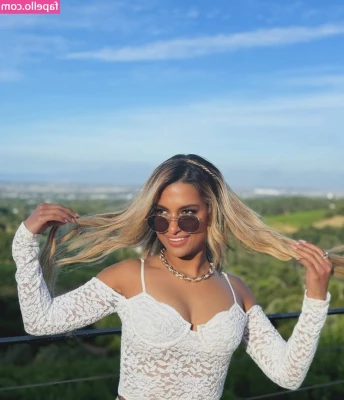 Melissa Reddy [ melissa-reddy ] - Check out this curvaceous bombshell  you won t be disappointed  