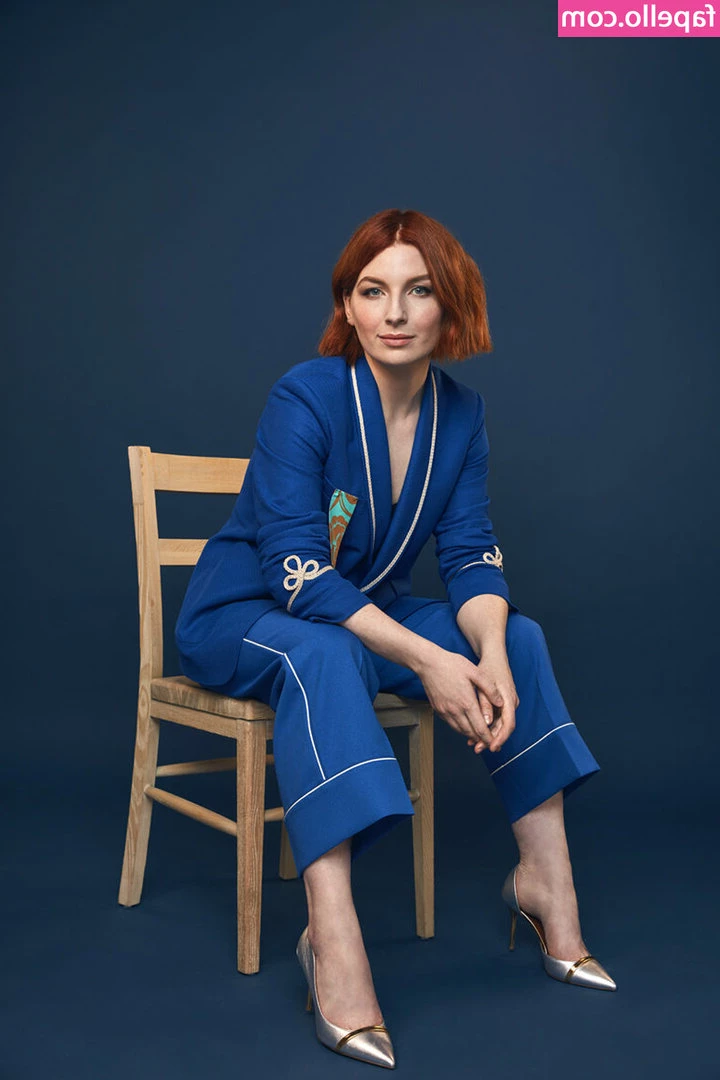 Taskmaster Women [ taskmaster-women ] - When I was a kid, I loved to play Barbie, and now I'm a doll myself.