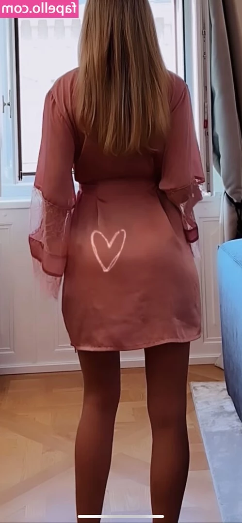 Julia Chavanne [ julia-chavanne ] - Dick  hair  body  feet