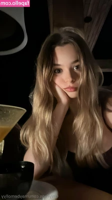 maybemollyy [ maybemollyy-2 ] - Stream started at 12 20 2024 05 51 pm