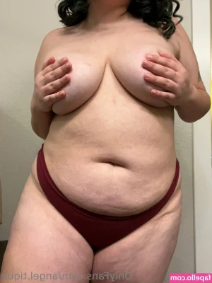 angel.tique [ angel-tique ] - Unusually wholesome final pic 🌹