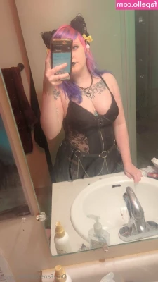 ms_ivyy [ ms-ivyy ] - POV - a lazy Sunday  you in bed next to me