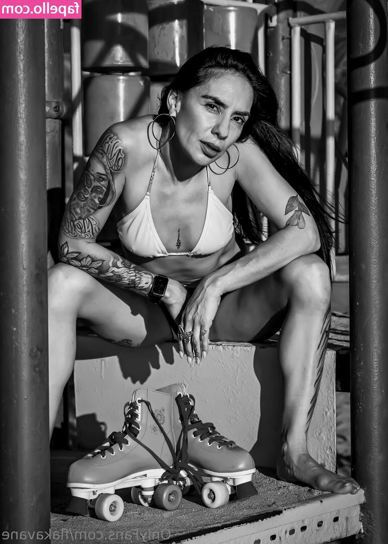 flakavane - Stream started at 07 31 2020 11 58 pm