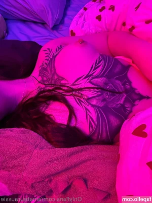 amateuraussie [ amateuraussie-2 ] - Oh  don t mind me  just making you EXTRA thirsty this fine Thursday