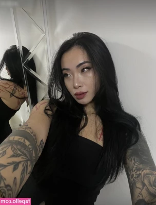 asianiina [ asianiina-1 ] - Look who has some fun!