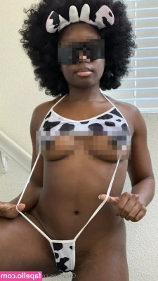 ebonybutts - In case you missed the video the SPY filmed of my 🍑 and 🍈🍈