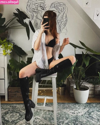 Leonie Busse [ leonie-busse ] - Want a foot job