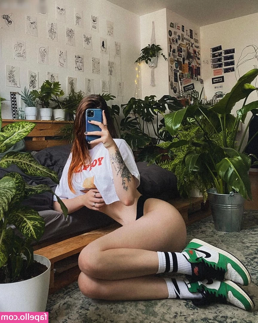 Leonie Busse [ leonie-busse ] - Ele é novinho e já tem um pirocao parte 3