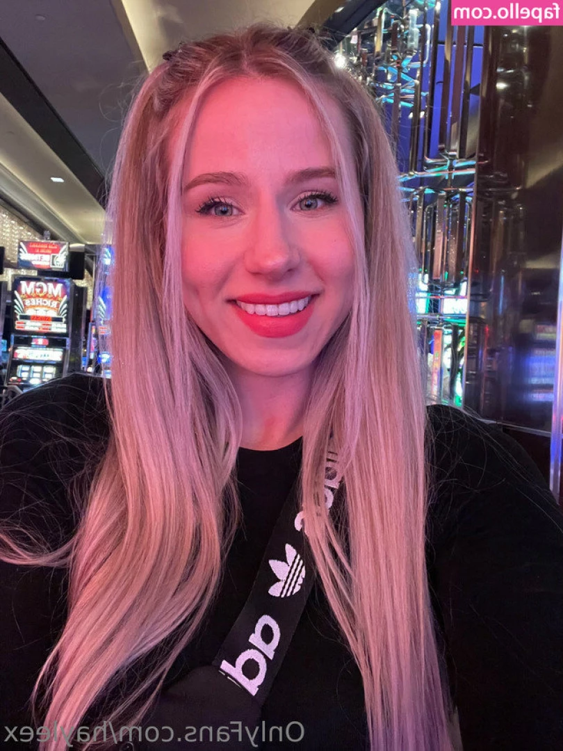 Hayleex - Is this an ass you want on your face