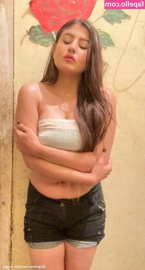 Priya Maggo [ priya-maggo-1 ] - kiss it 🥺👉🏻👈🏻