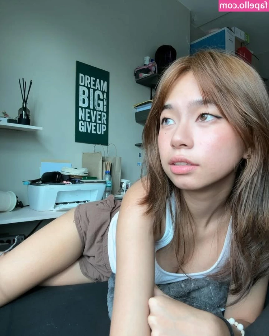 Hsimingg - I need a good spanking for being such a dirty little girl 🥺🥺