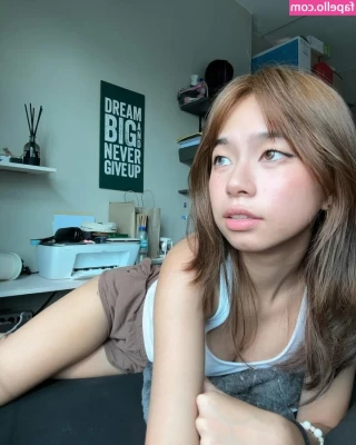 Hsimingg - I need a good spanking for being such a dirty little girl 🥺🥺