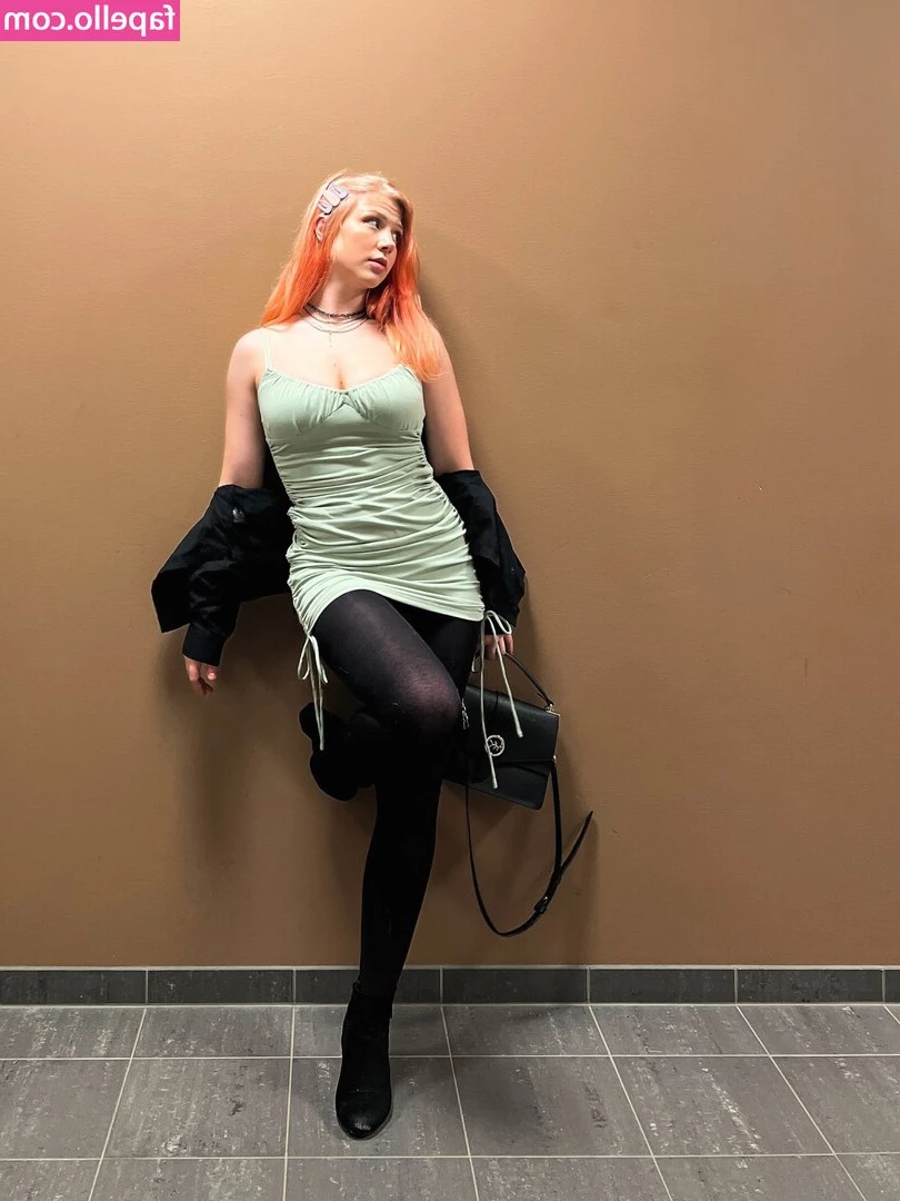 Maji - Do you like it from the back or the front