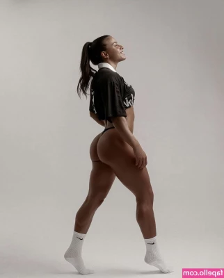 Eva Arampatzi [ eva-arampatzi ] - Love my dick