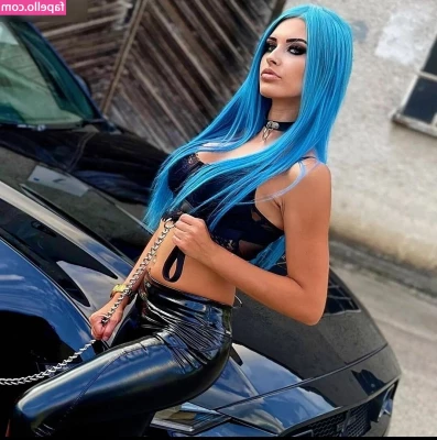 crx_lady [ crx-lady ] - Buongiorno  Controlla nei tuoi messaggi e vieni in doccia con me   