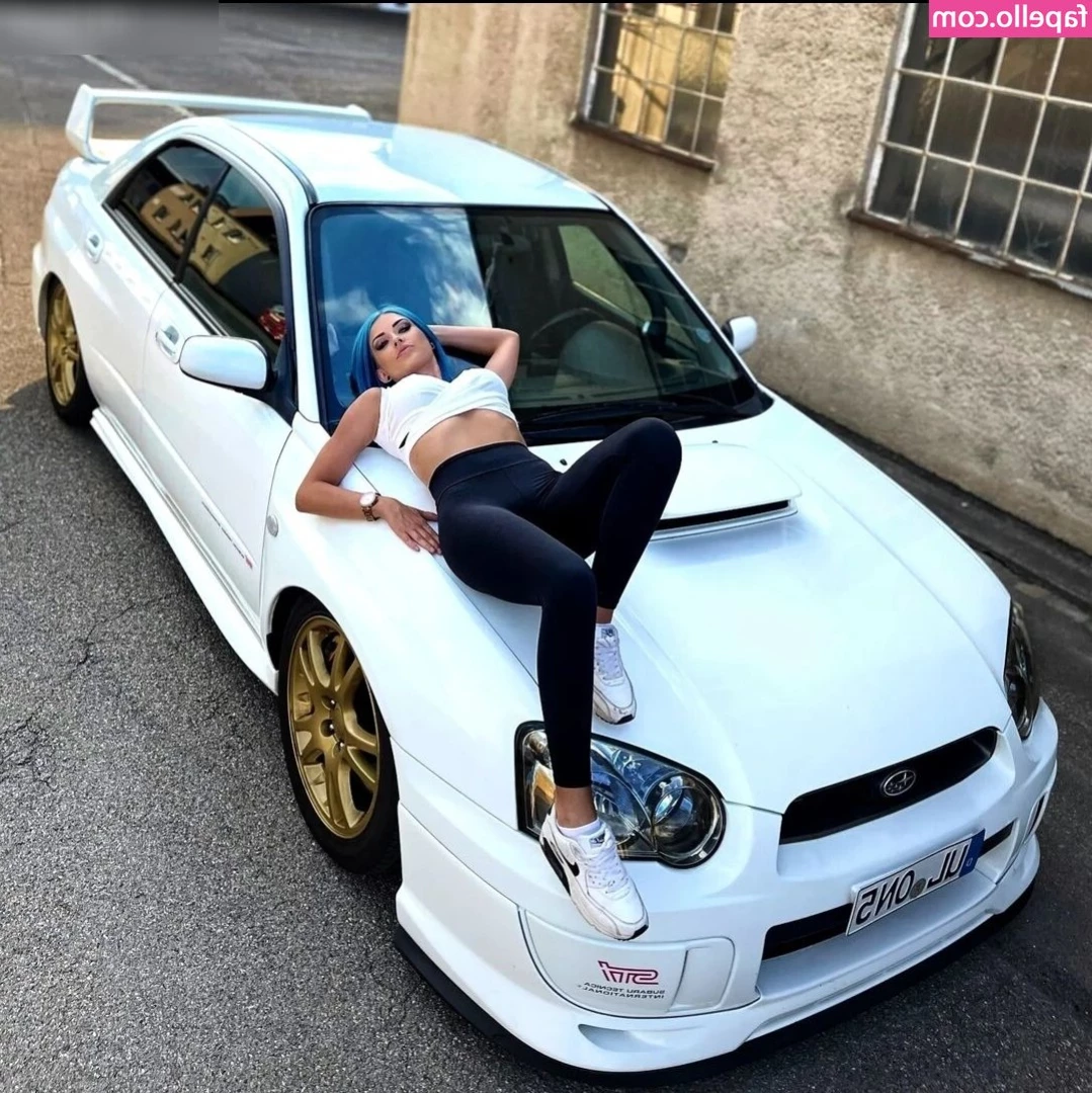 crx_lady [ crx-lady ] - Pretty light brown nipples ☺️