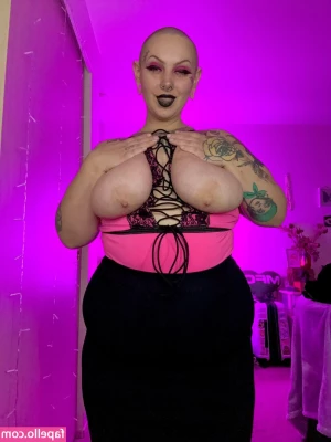 sugarsweetmeatpie [ sugarsweetmeatpie-3 ] - How do you want me to fuck you    How would you want me to fuck you