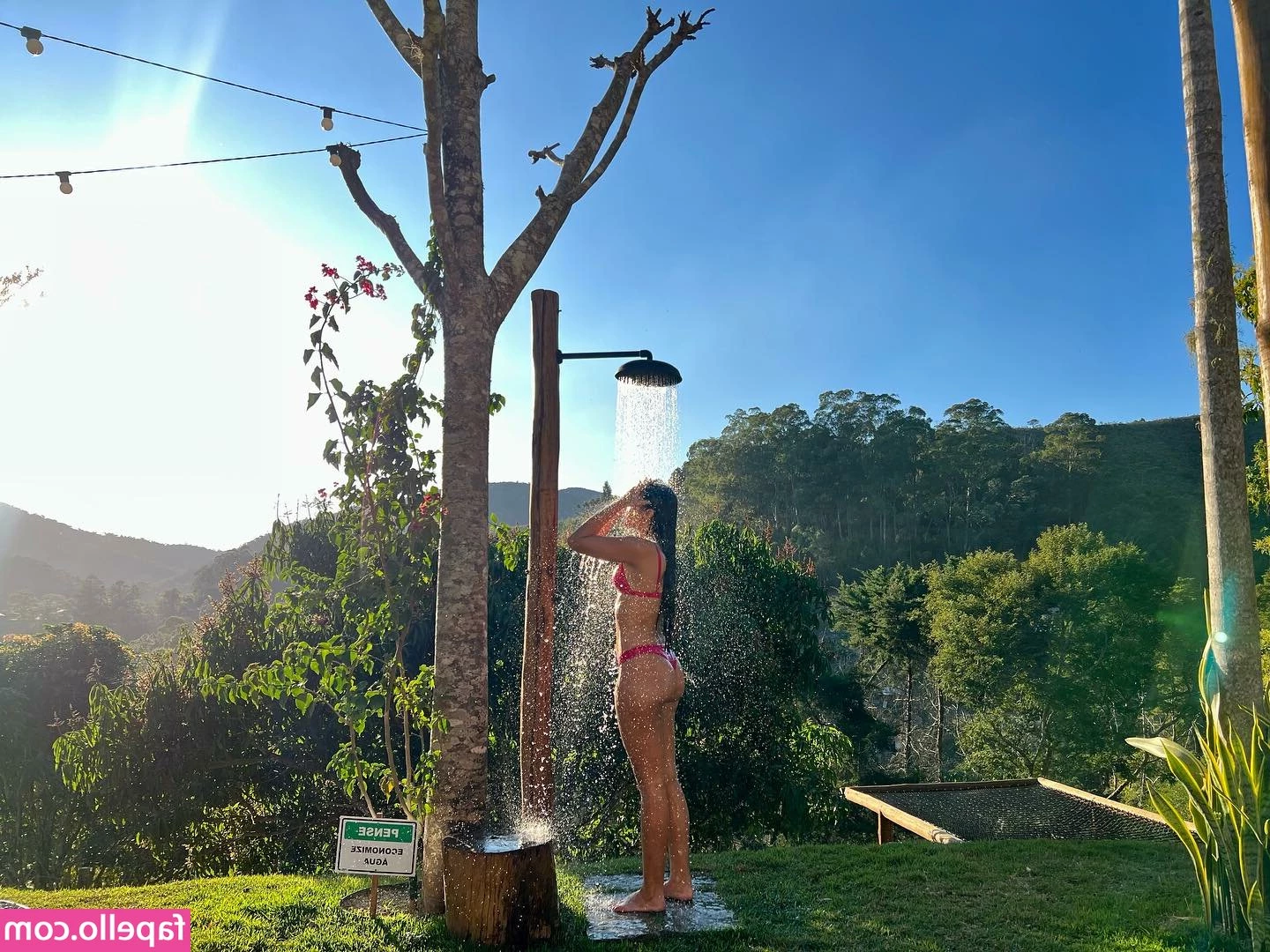 Livia Inhudes [ livia-inhudes ] - If you want my ass just grab it🍑