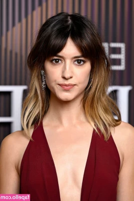 Daisy Edgar-Jones [ daisy-edgar-jones ] - Hi Babe