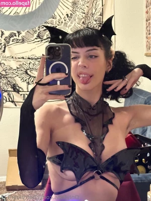 cherryluvr333 - Just a little goth Chel teaser clip to get you excited about the