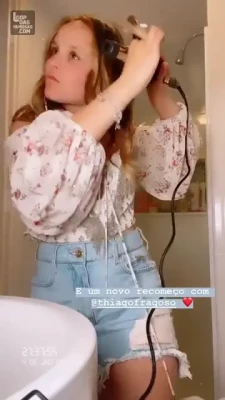 Larissa Manoela [ larissa-manoela ] - I can’t believe sometimes I feel out of control when I think of