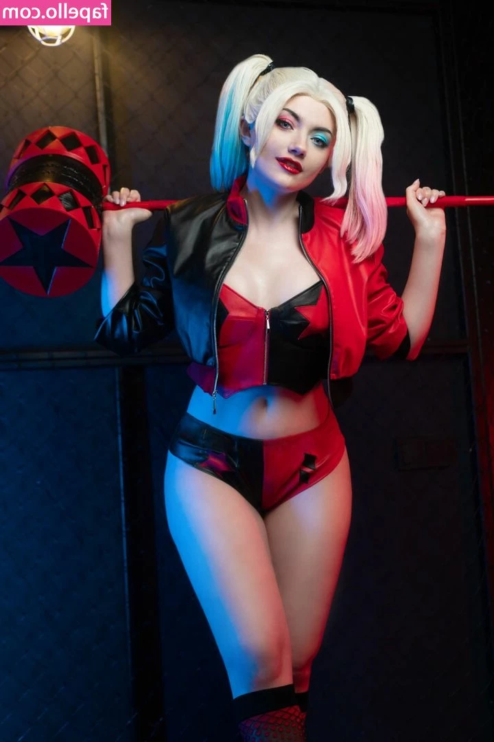 Carrykey - I m in my shower  Masturbating  Enjoy watching it up close