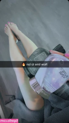 Brittney Atwood [ brittney-atwood ] - Watch me go up and down on my fingers  Always request to see more  I