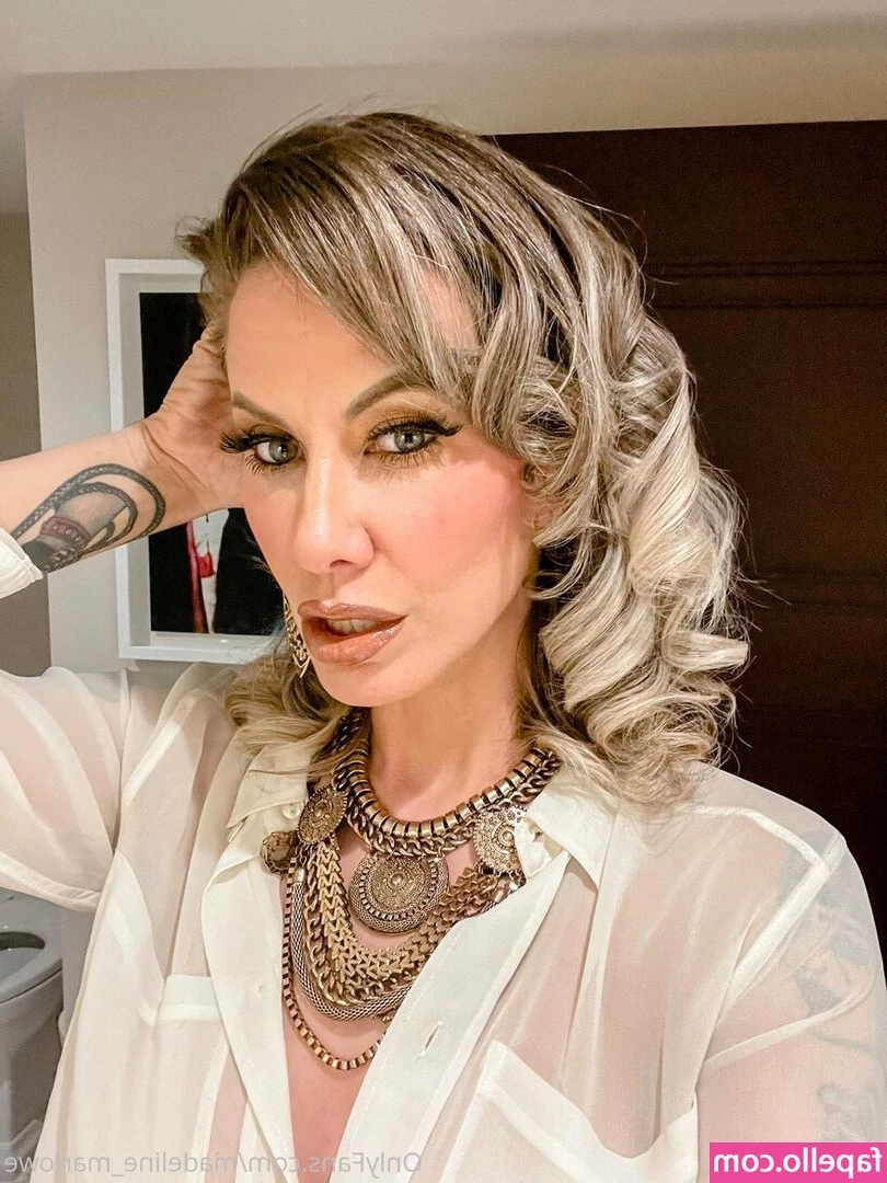 Madeline Marlowe [ madeline-marlowe ] - Rip my stockings and dive in baby