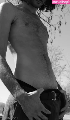 lookatpully - Who wants me to turn around? ;-) #MondayBumday