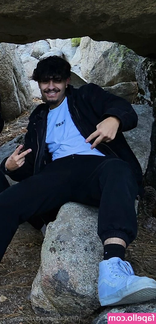 xxpornhubxx - Relaxing before Spring Break