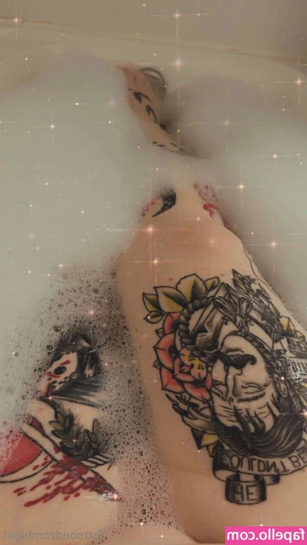 tattooedzombigirl - Wanna have fun with me in front of the mirror